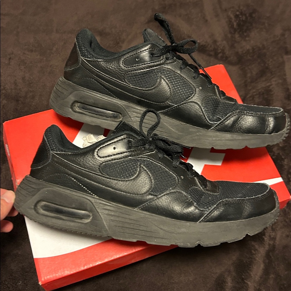 Nike Black Athletic Shoes
